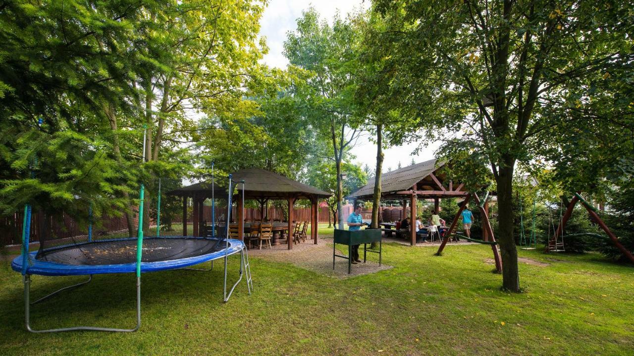 Dworek Staropolski Познань Экстерьер фото